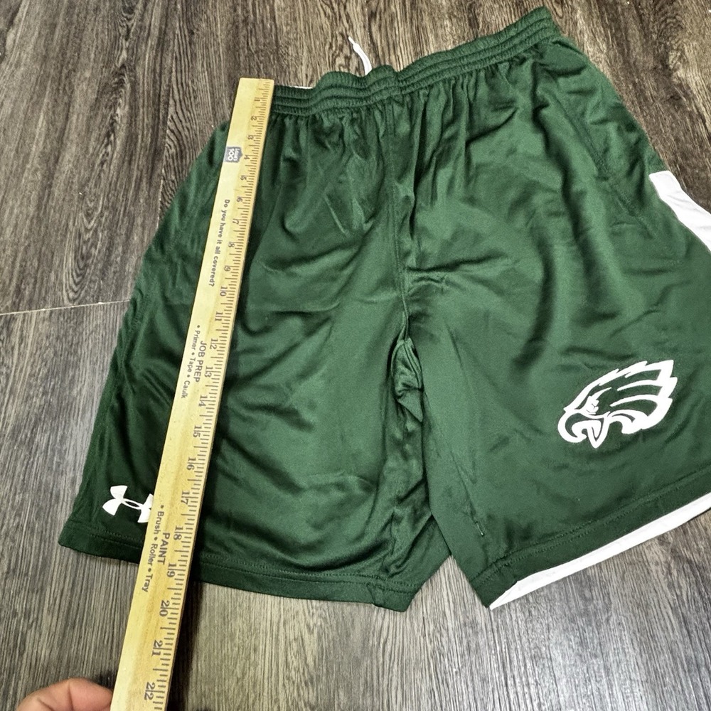 Under Armour UA Eagles Bills Eagles Chiefs Packers Football Shorts Size M - Picture 2 of 6